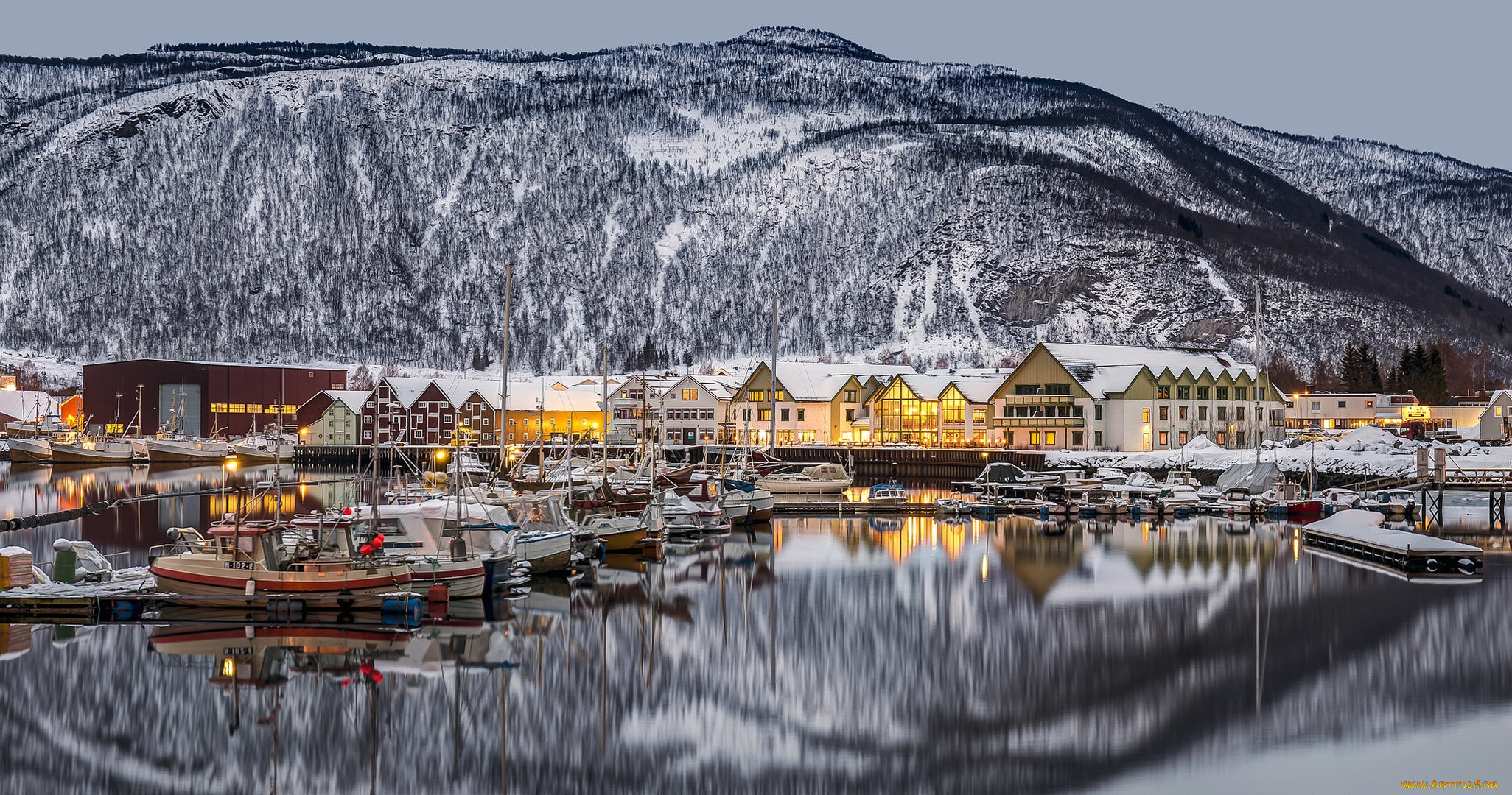 Норвегия. Нурланн Норвегия. Рейне округ Нурланд Норвегия. Норвегия Осло зимой. Климат в Тромсе Норвегия.